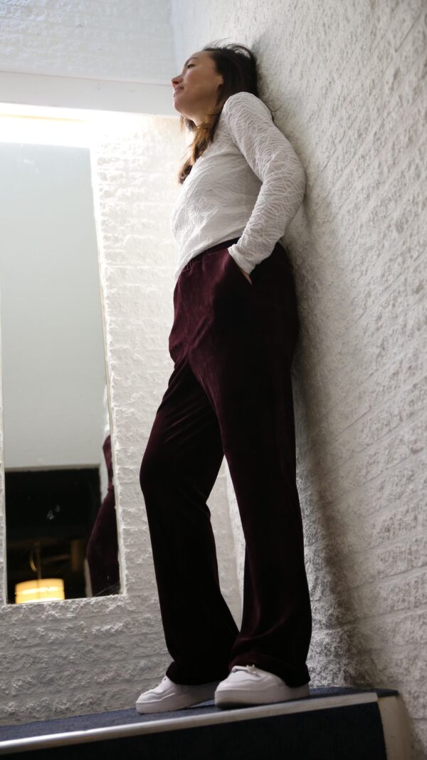 Rowena broek met flared pijp en zakken